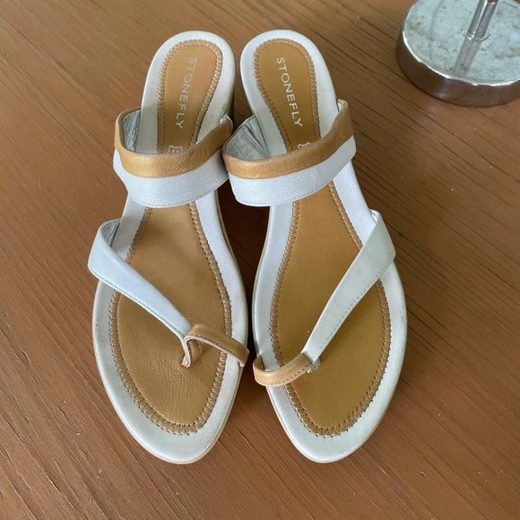 Stonefly size 8/39 silver and copper wedge sandals - Picture 2 of 7